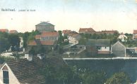 Pohled od zámku přes rybník ke škole, rok 1914 [nové okno]