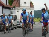 Italští cyklisté dorazili do Chyňavy [nové okno]