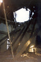 Propadlý krov sálu buštěhradského zámku [nové okno]